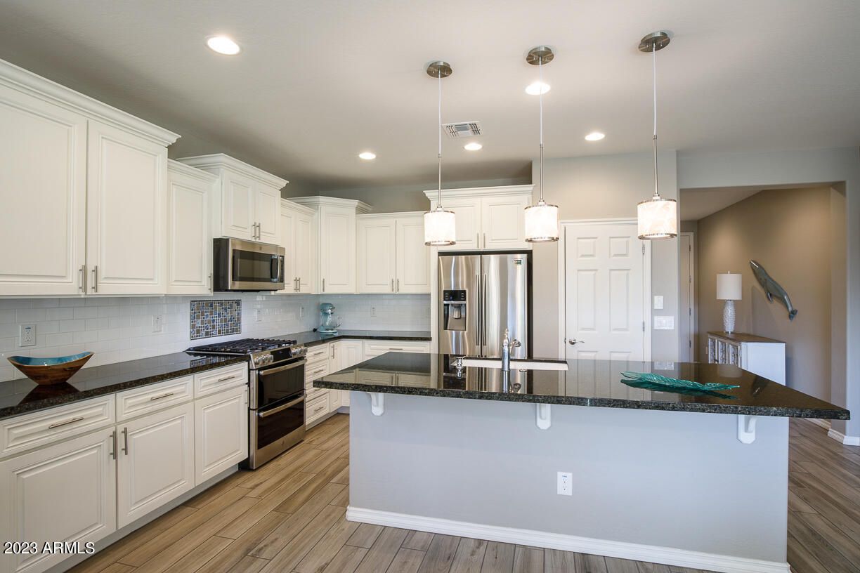 Wondering About the Arizona Real Estate Market in 2024? Twila Edwards