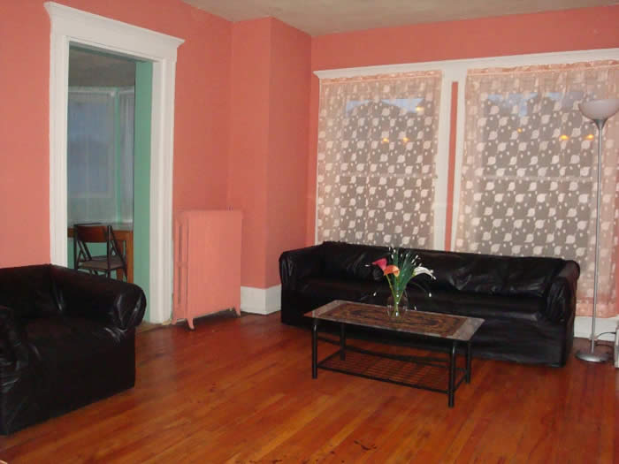 Genesee Apartment 10