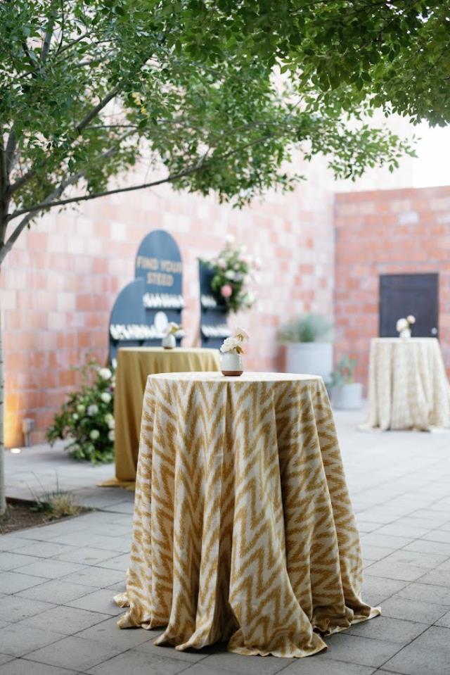 Linen gold spear rentals Houston TX Where to rent linen gold spear in Houston Texas