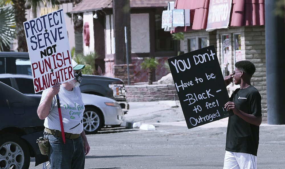 Arizona faces 2nd night of curfew following looting, clashes Arizona