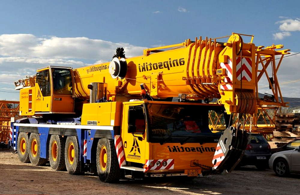 Harga sewa Mobile Crane 50 Ton Telp 081380796922 AZZA Crane