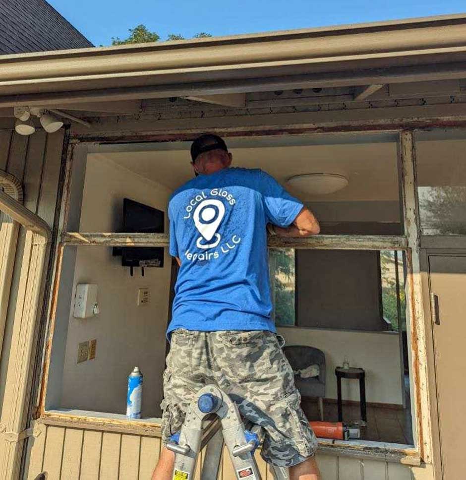 Meet Mike Perkins, your neighbor ready to repair the glass at your home