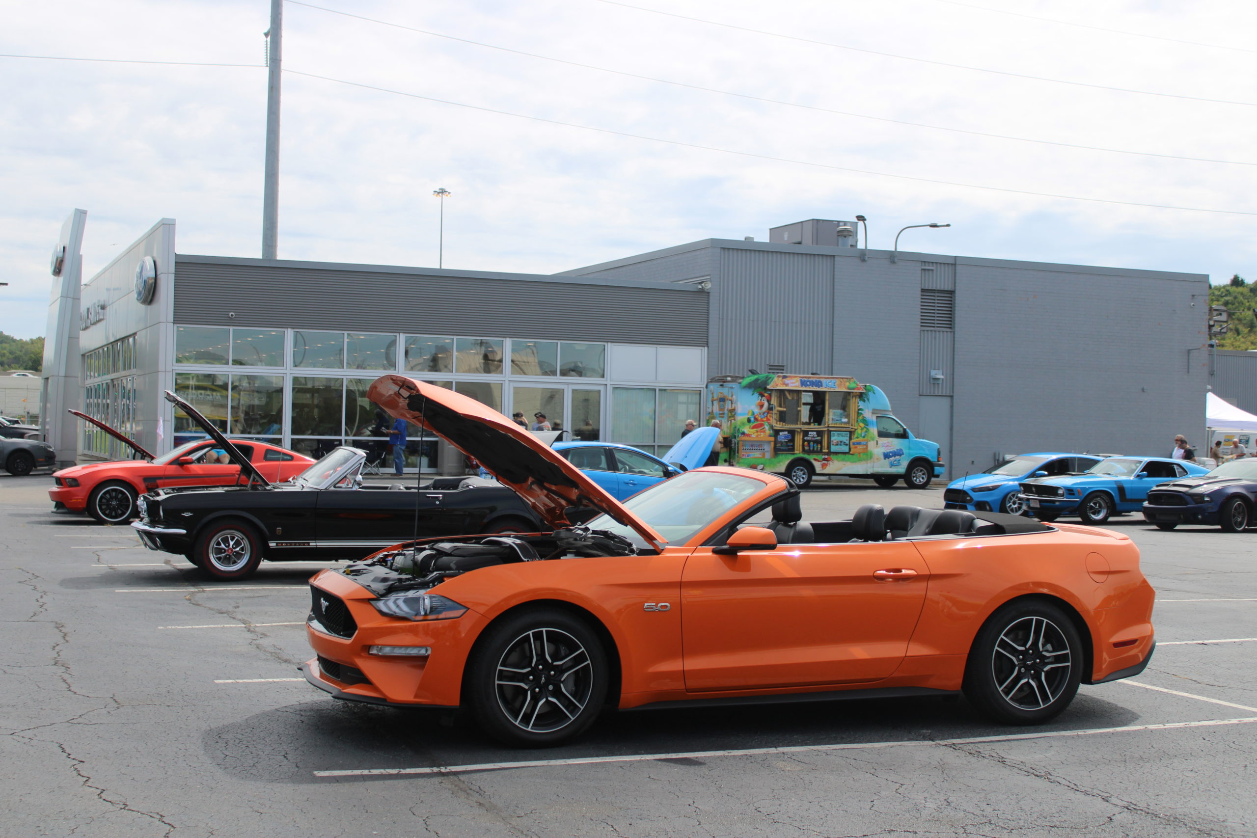 Woody Sander Ford All Ford Car Meet 9/10/22 B105 • WUBE 105.1FM