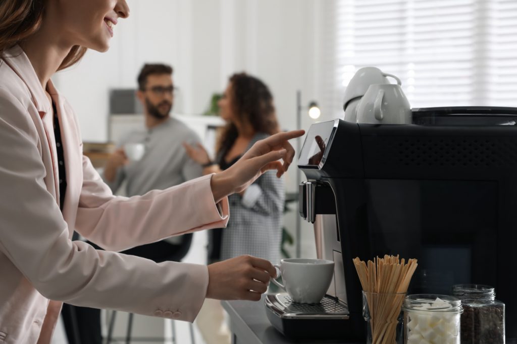 Which Coffee Machine Will Work at Your Office? Blog B2B Coffeedesk