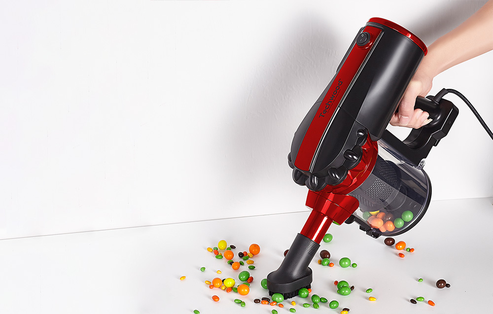 Techwood TAS659 upright vacuum cleaner