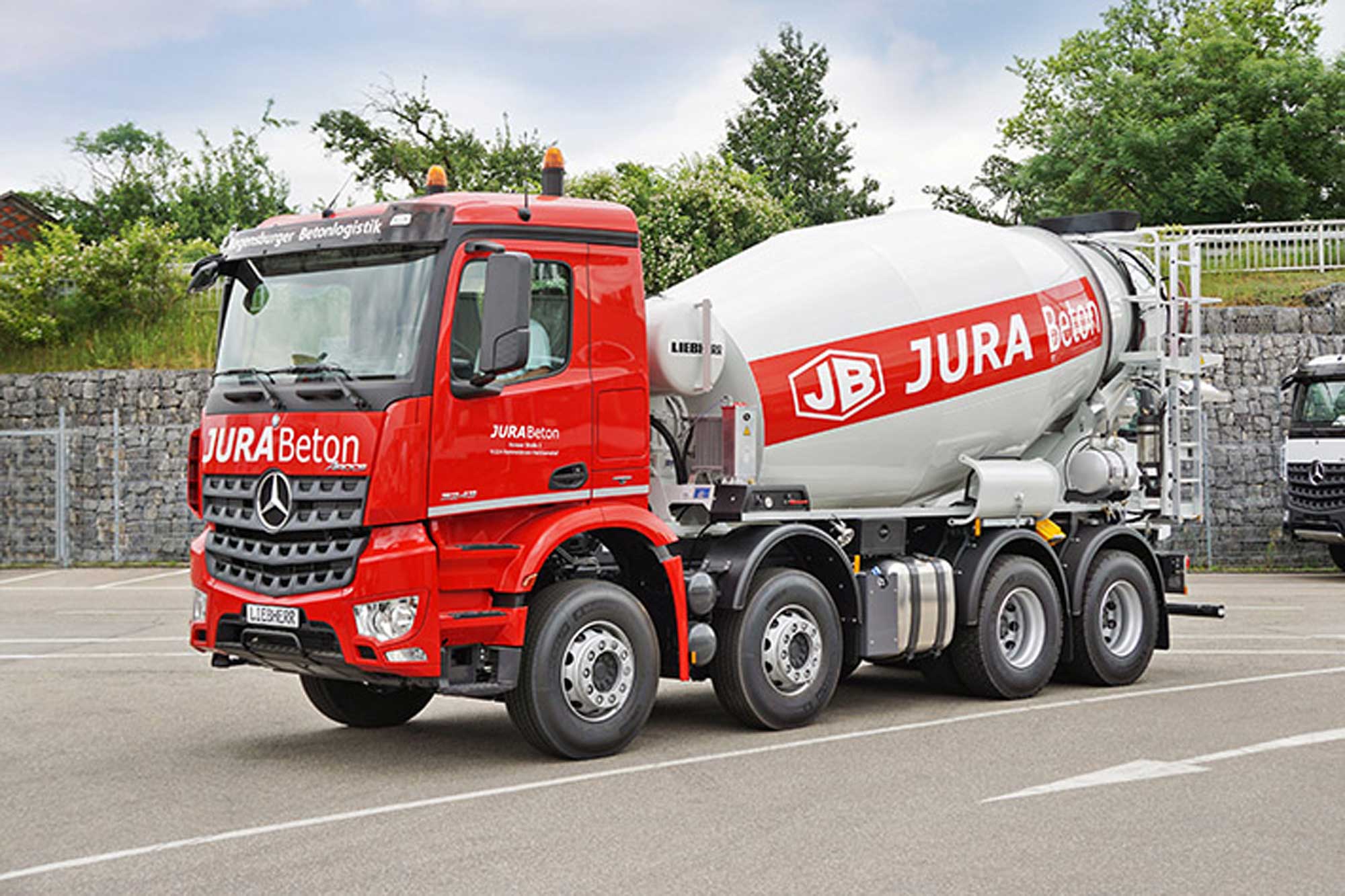 Liebherr starts delivering new truck mixer generation 05