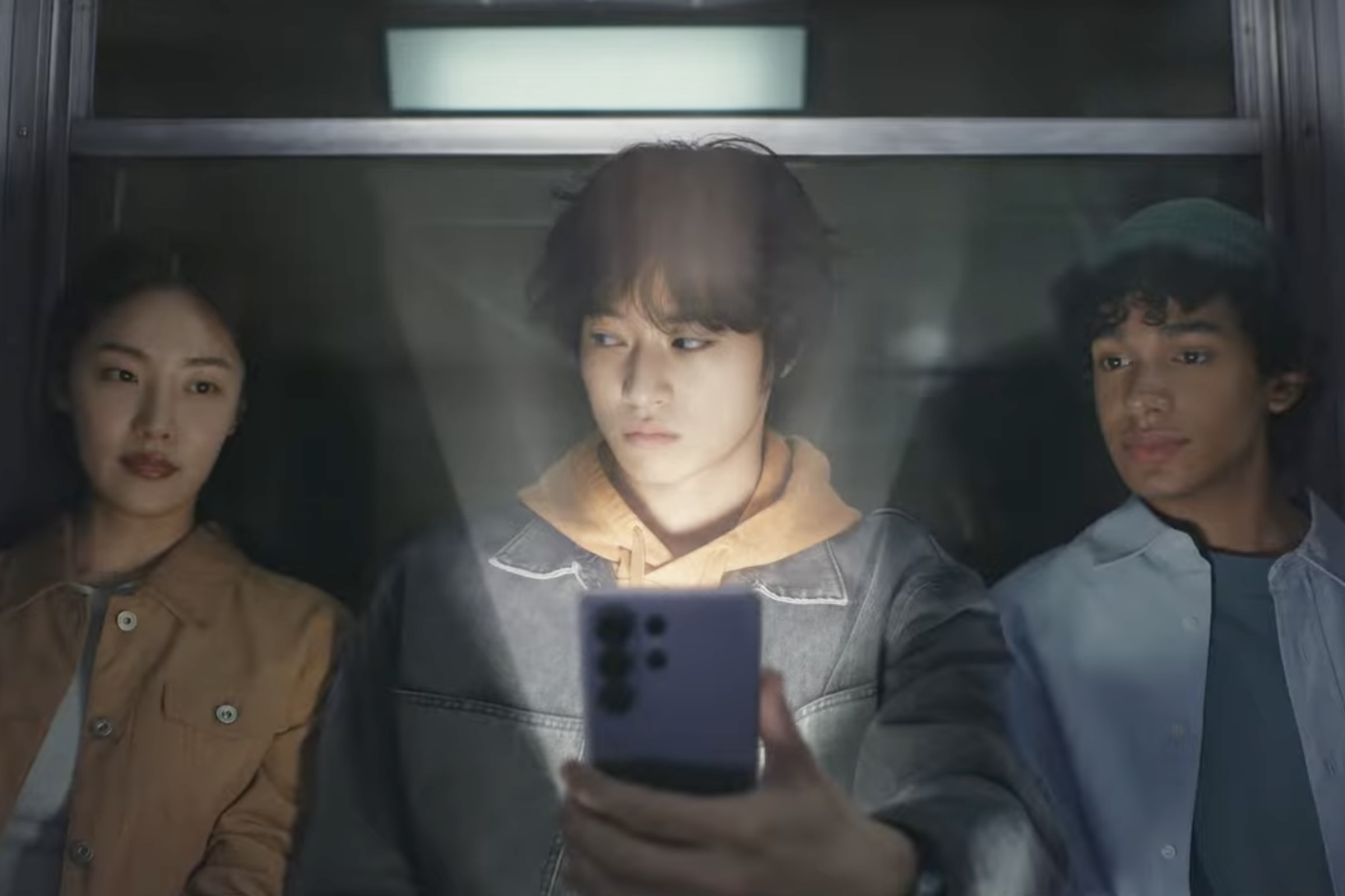 Samsung’s Privacy Display is the best iPhone feature Apple never made