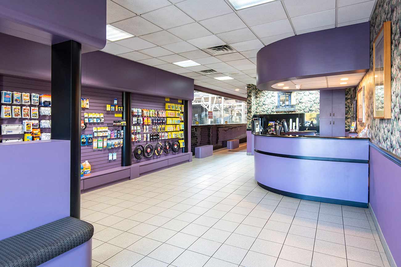 33 EAST CAR WASH Creative,  b2creative