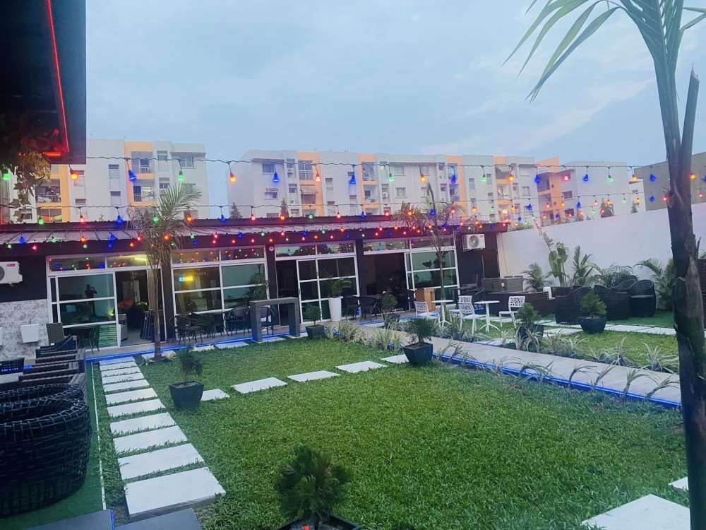 Restaurant à Abidjan Blue Lounge