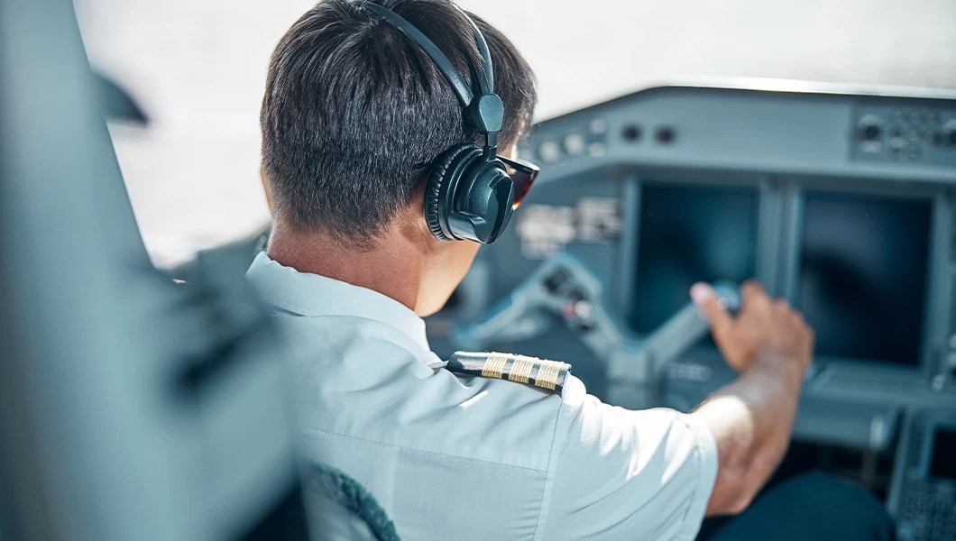 Communicating with ATC How to Talk to Air Traffic Control?