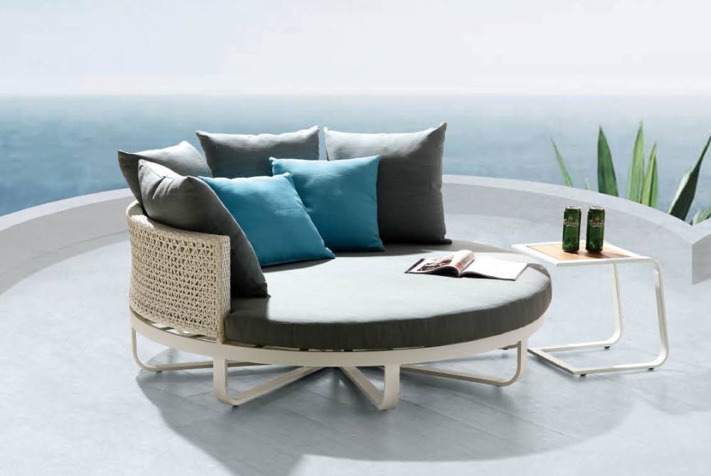 Polo Modern Outdoor Large Daybed