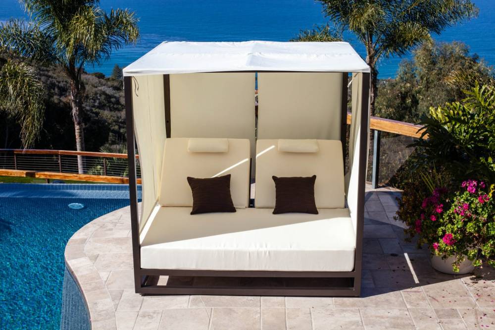 Riviera Modern Outdoor Leisure Daybed with Canopy