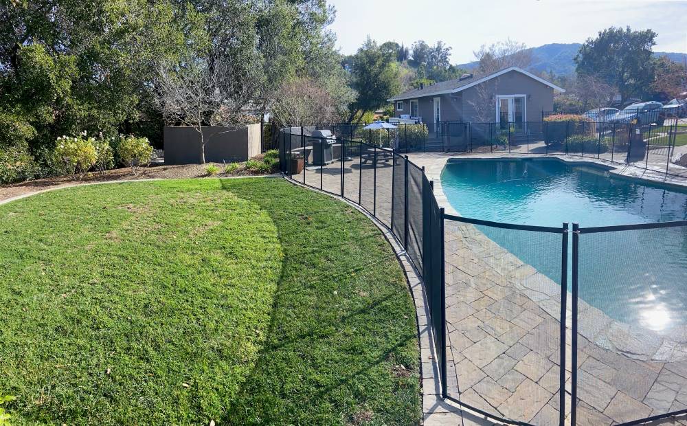 Pool Fence Curves Baby Barrier® Pool Fence of San Jose