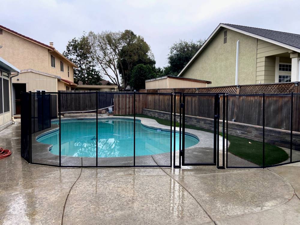 California Pool Barrier Gate Baby Barrier® Pool Fence of San Jose