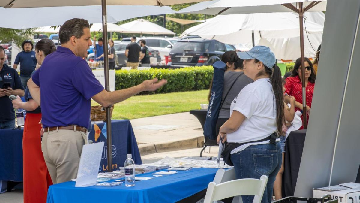 CSRWire Texas Capital Bank Hosts Community Fair in West Dallas
