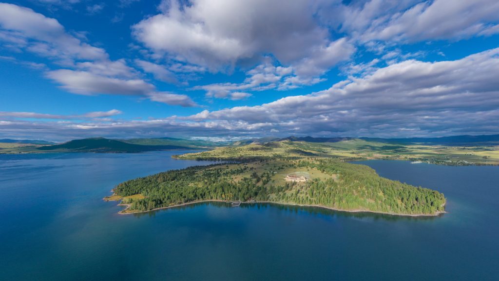 Cromwell Island A Private MegaMansion In Montana Lists For 72 Million