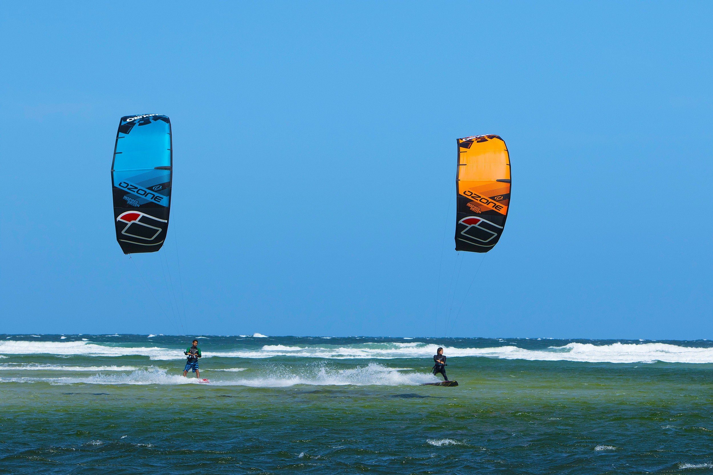 How to Choose Kiteboarding Kites (Beginner Guide)