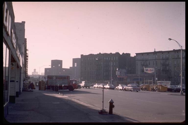 Bruckner Blvd & East Tremont Ave Back In THE BRONX