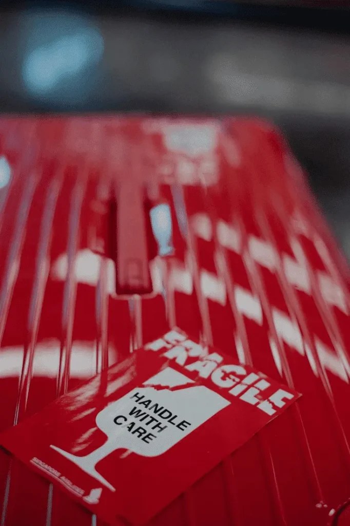 4 Ways of How To Attach Backpack To Rolling Suitcase