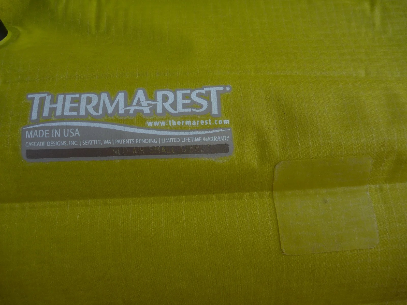 Thermarest Original NeoAir Short Sleeping Pad, 48x20x2.5, R2.5, 9.3 oz