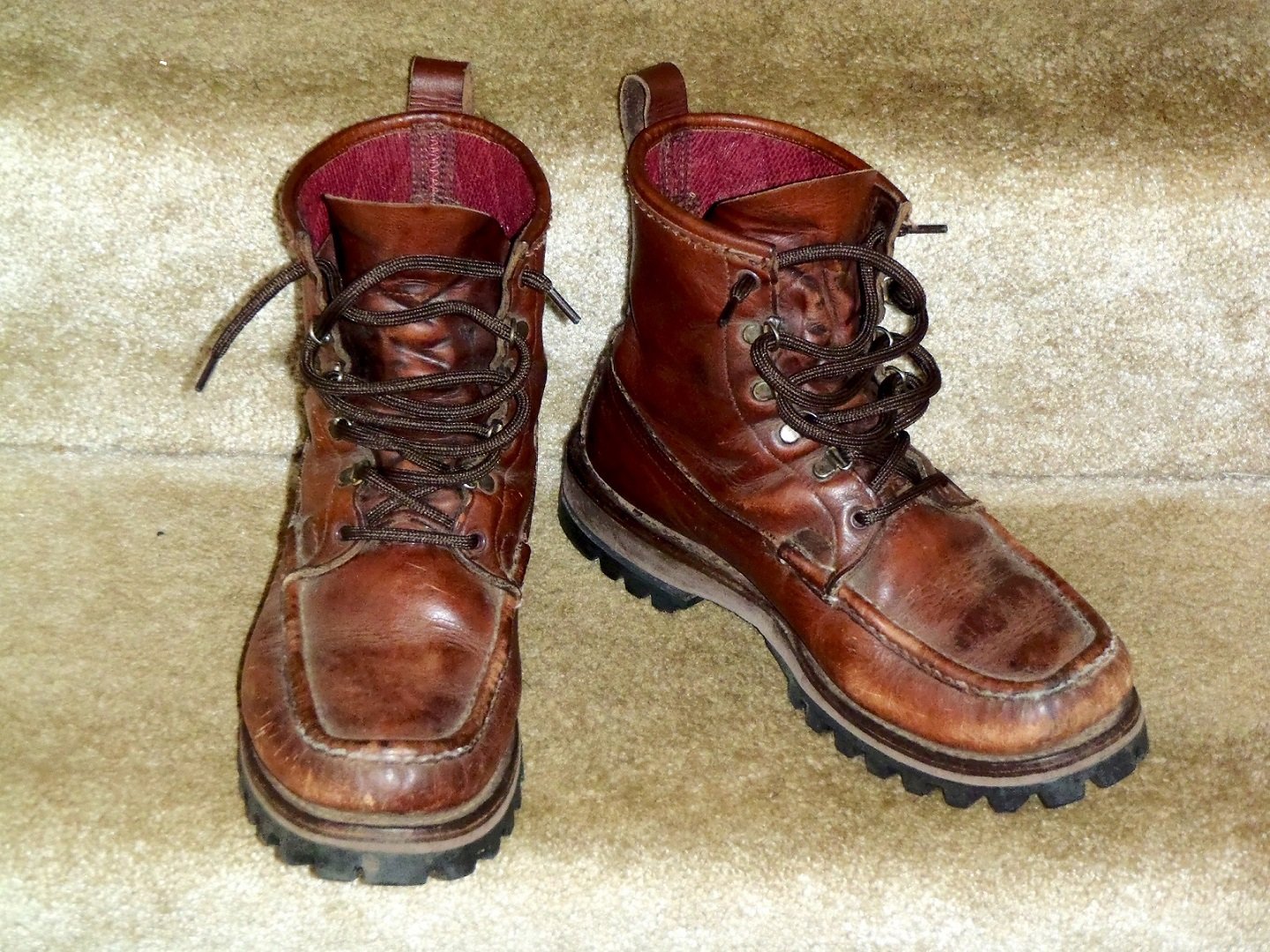 Mountaineering (?) boots for wide feet Backpacking Light