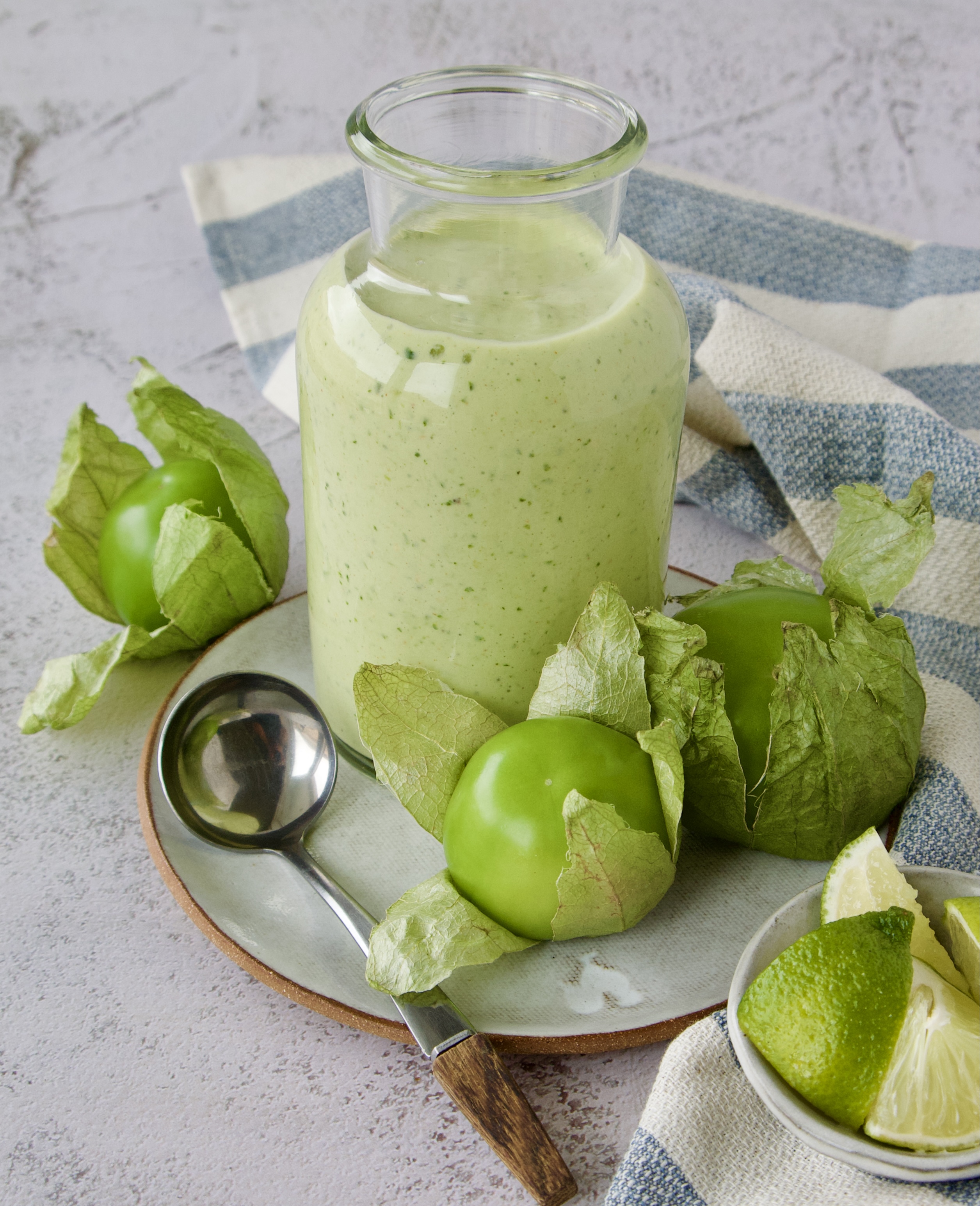 creamy tomatillo "cafe rio" dressing Back Porch Paleo