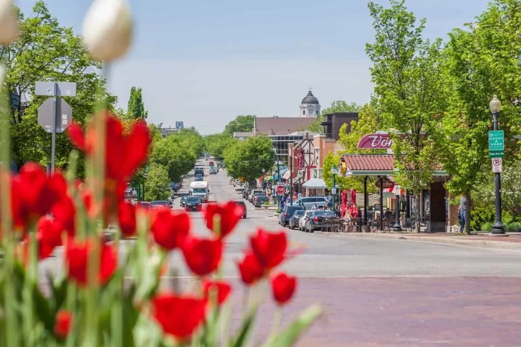 11 SmallTown Vacation Spots for Your Family Getaway