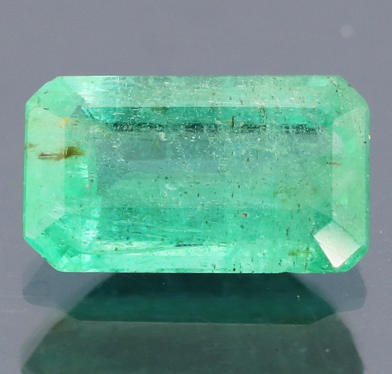 Dazzling 1.41ct bright green Emerald Backroom Gems