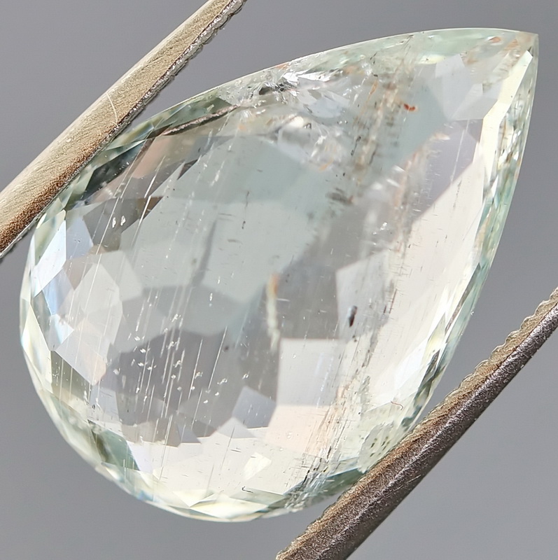 Glittering 4.92ct platinum sea green Aquamarine Backroom Gems