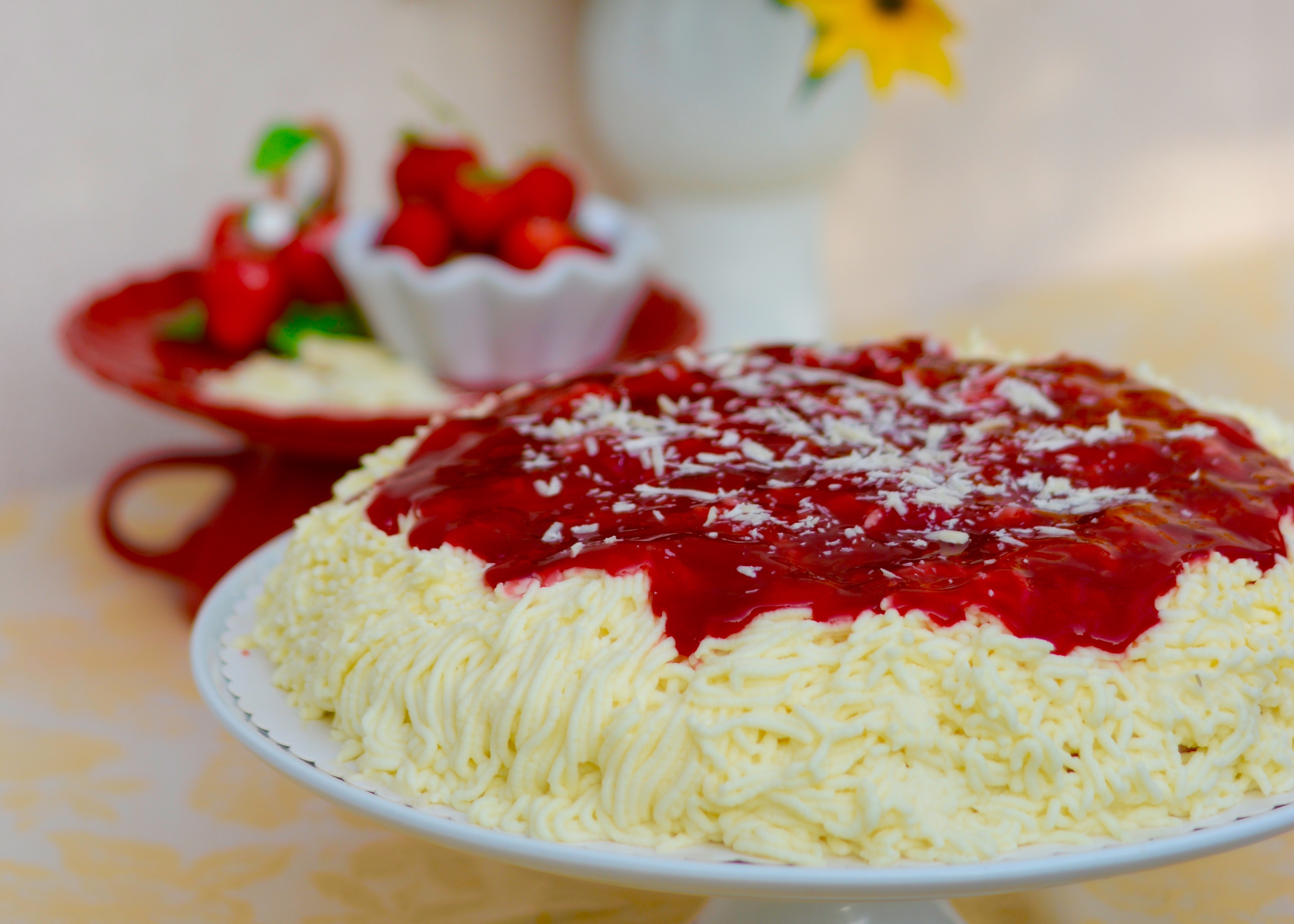 Hübsch und lecker die SpaghettieisTorte Die Backschwestern