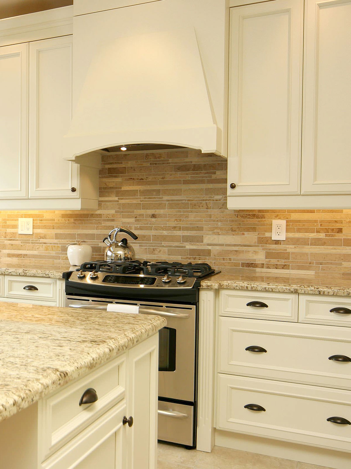 103+ Travertine Backsplash Ideas (Top Trend Tile Designs!)