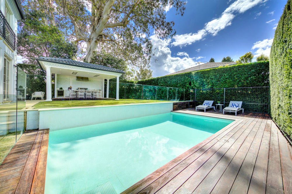Turramurra House Versaille Parquetry Stained into Teak Brown