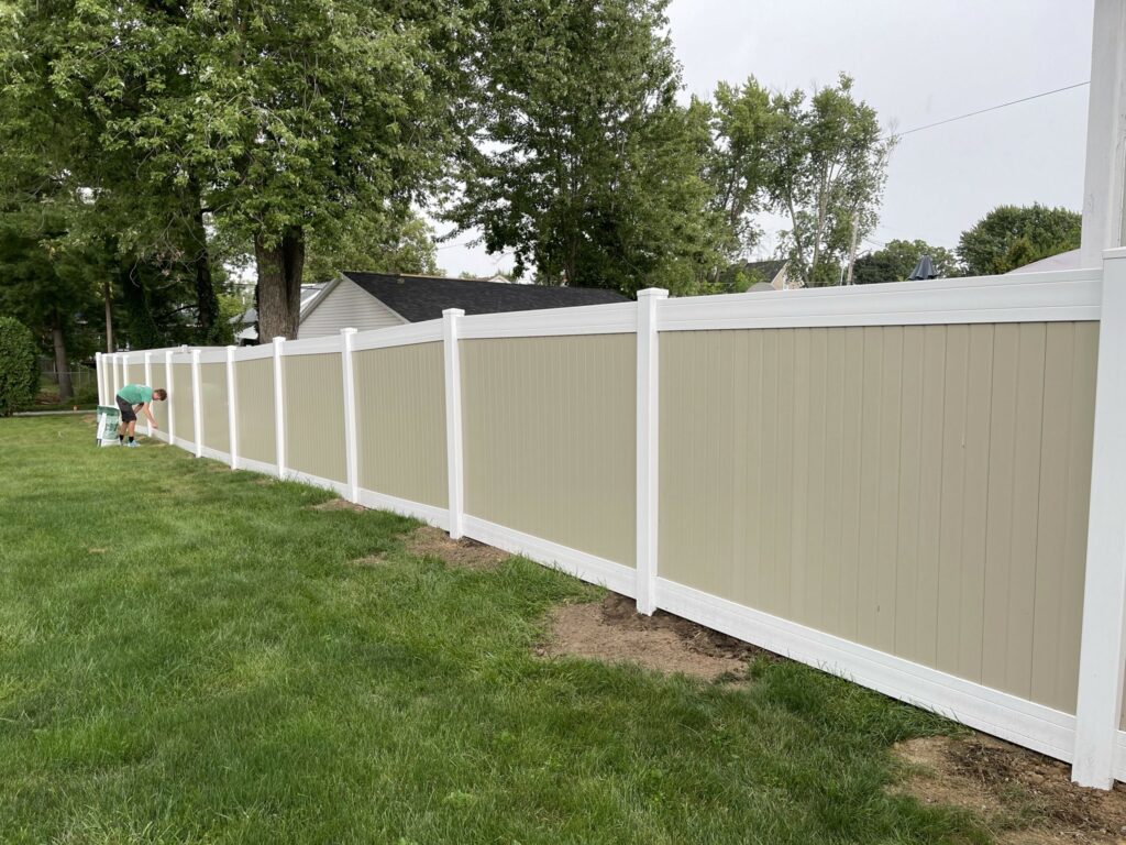 Fencing Company Quincy IL Backyard Barber Lawncare