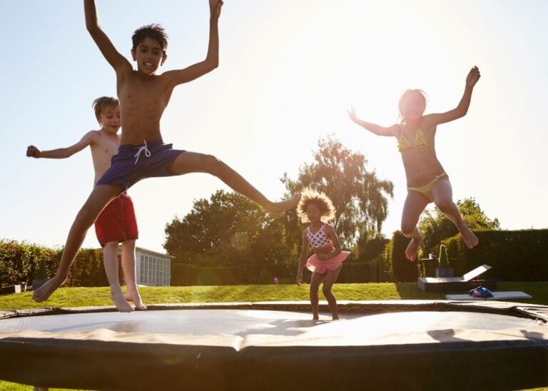 What Size Trampoline Should You Get? BACKYARDABLES