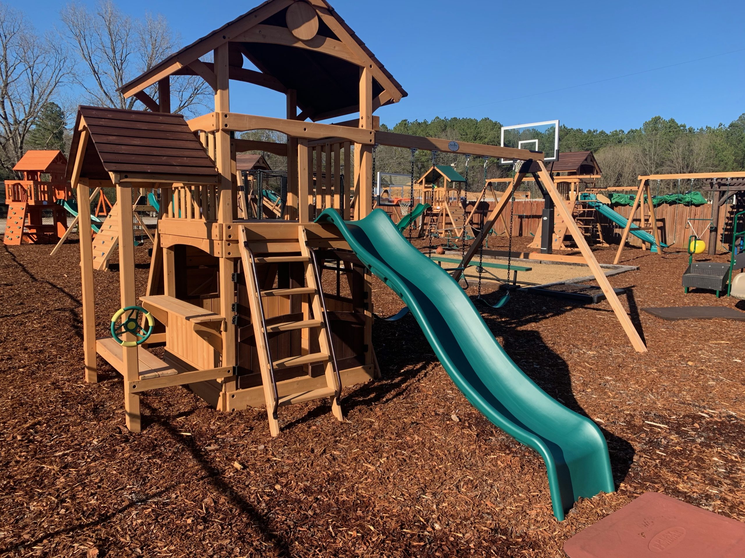 Quality swing sets and trampolines Birmingham Alabama Backyard