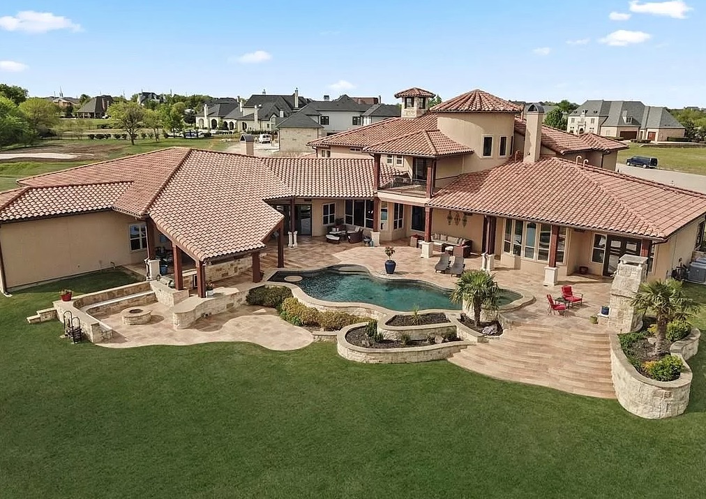 A Cowboy’s Ultimate Backyard Backyard Bay