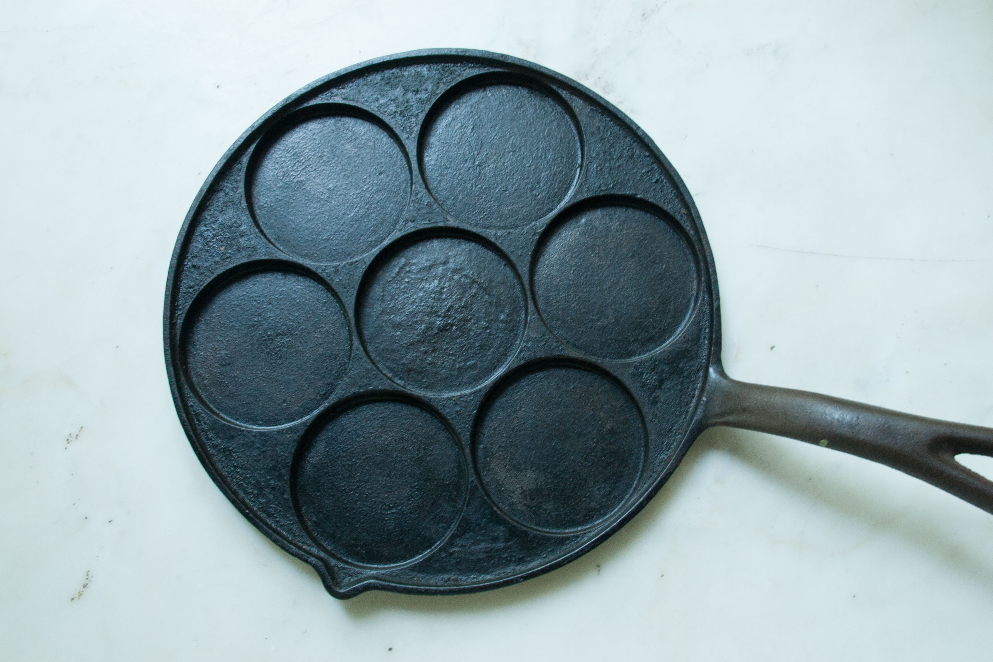 a cast iron plett pan Backyard Forager