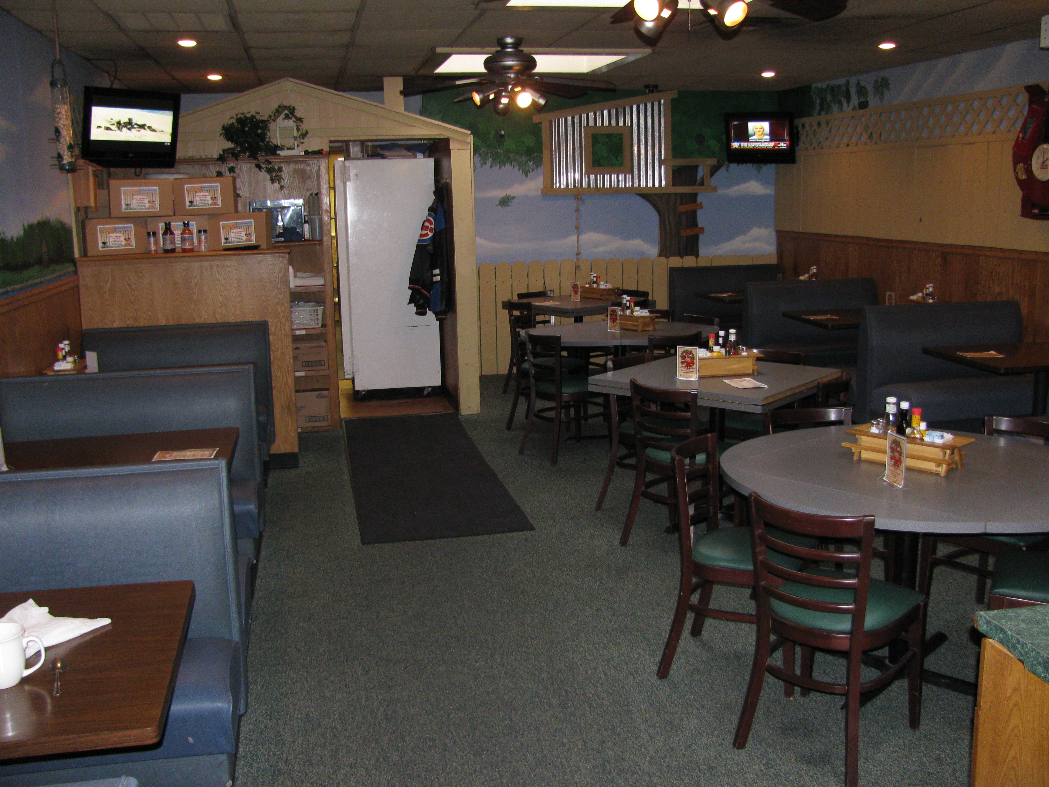Main Dinning Area at Cherry Valley Grill and Bar