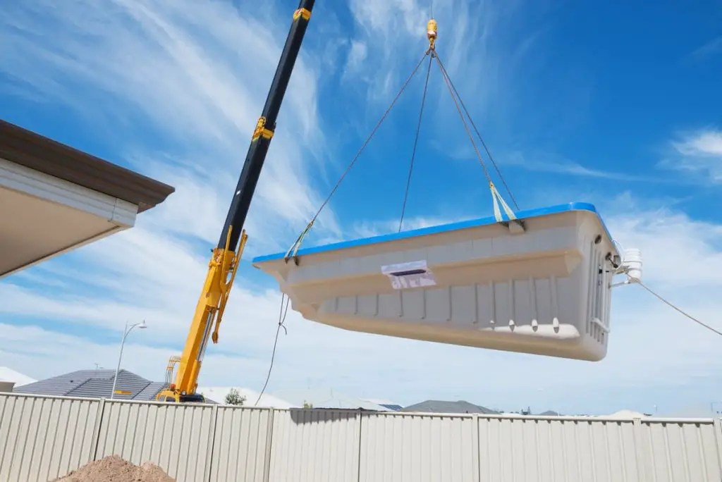 Are Fiberglass Pools Good in Texas? Pros and Cons for Texans