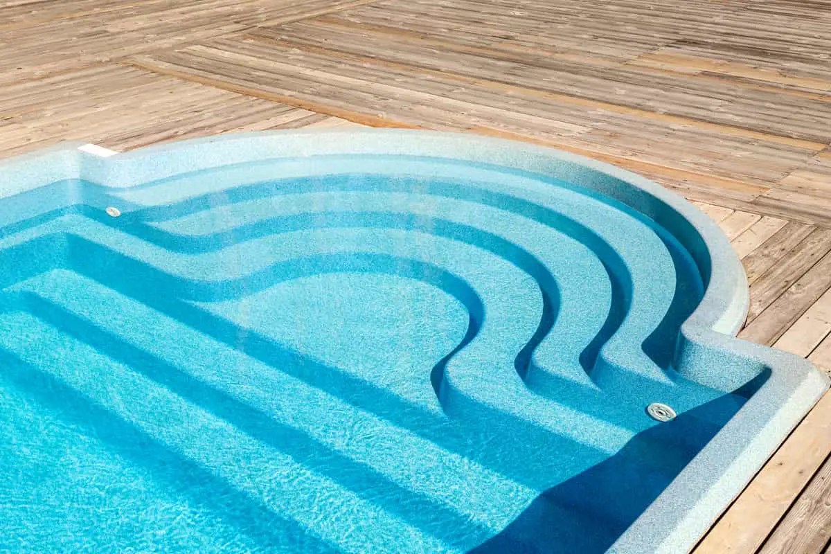 Are Fiberglass Pools Good in Florida? Tips for Floridian Buyers