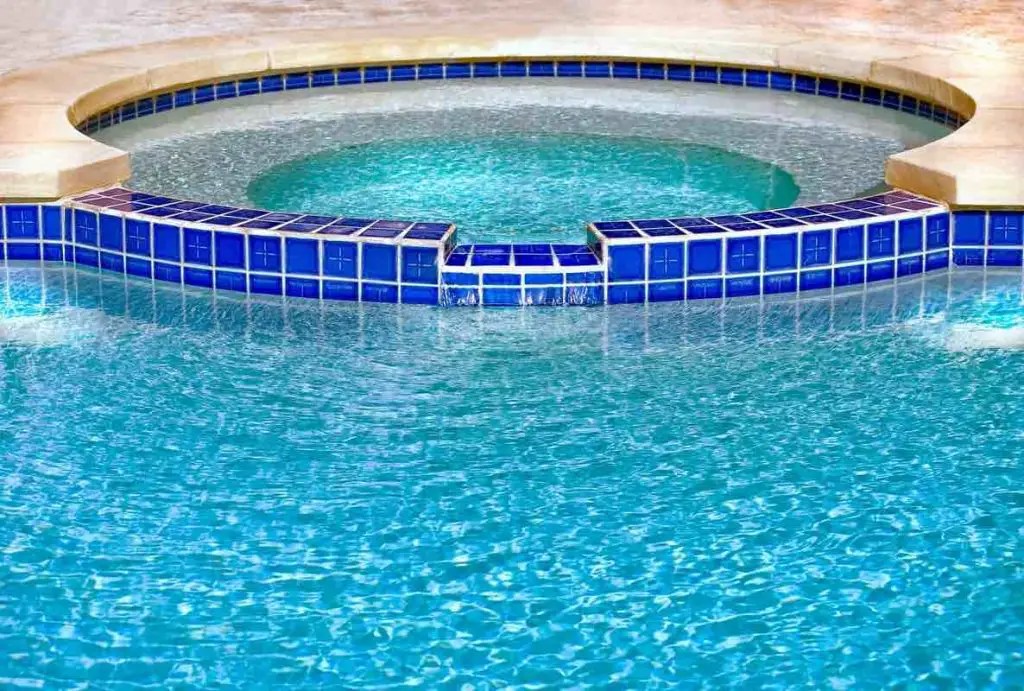 Can You Heat Your Pool and Spa at the Same Time? Backyard Pool Guy