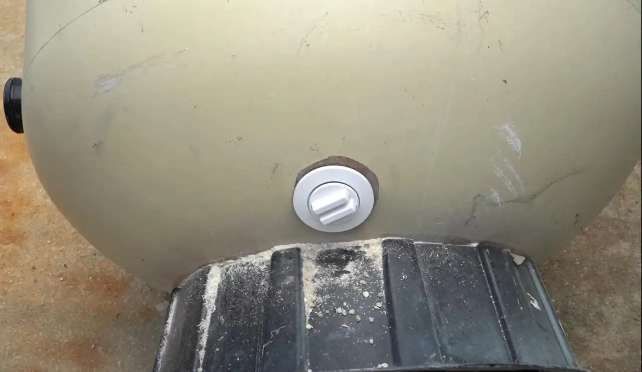 (Easy Fix) Pool Filter Leaking From Bottom Drain Plug Backyard Sensei