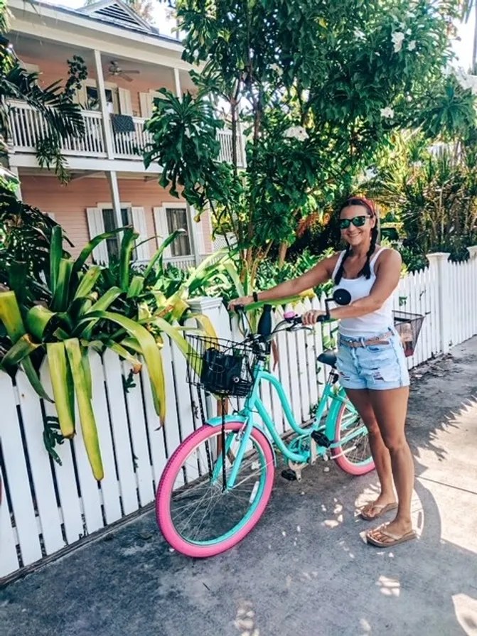 108 The Key West Concierge Girl & Podcast Host Kelly Hopkins