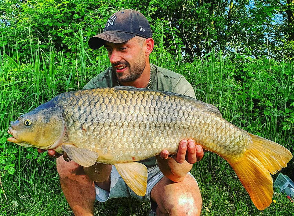 How to Catch Carp A Basic Guide to Carp BadAngling
