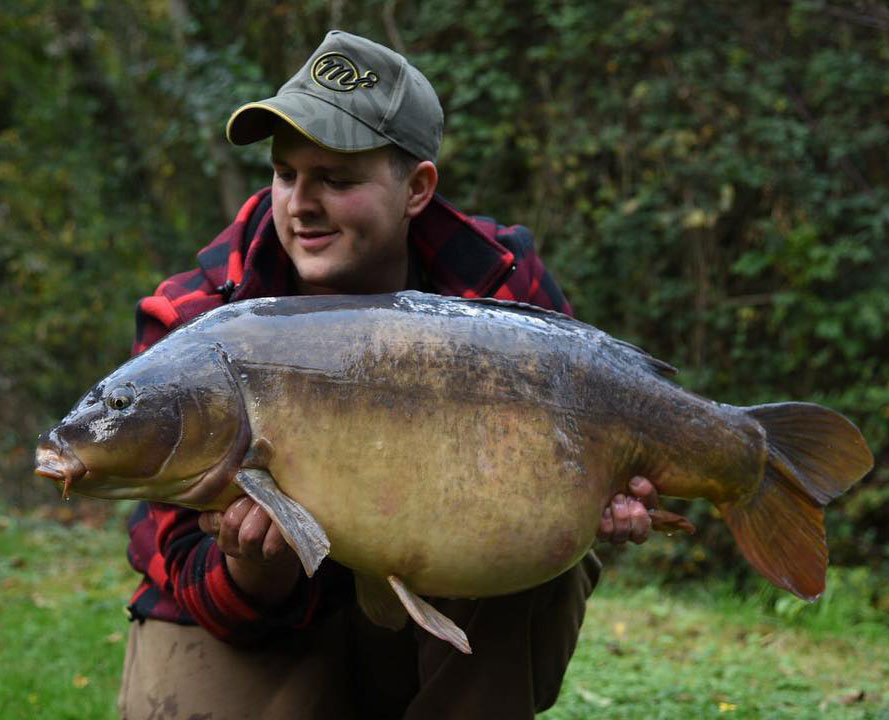 How to Catch Carp A Basic Guide to Carp BadAngling