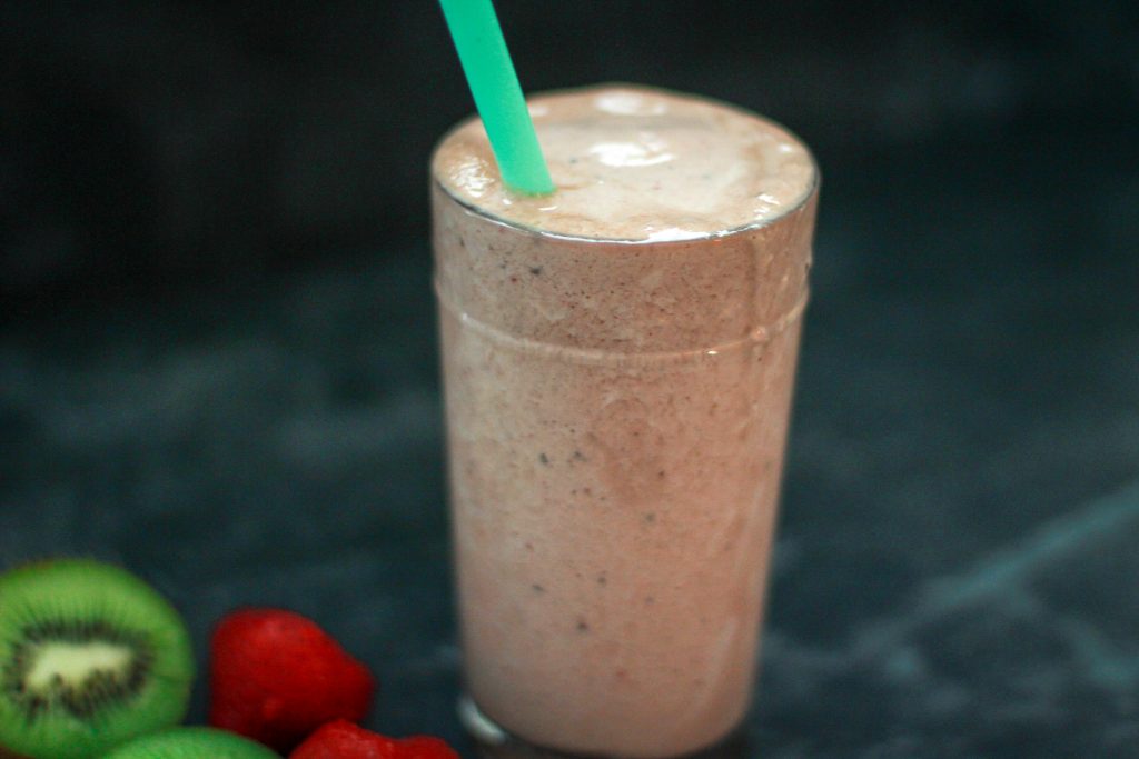 Kiwi Quencher Tropical Smoothie Copycat Recipe Bad Batch Baking