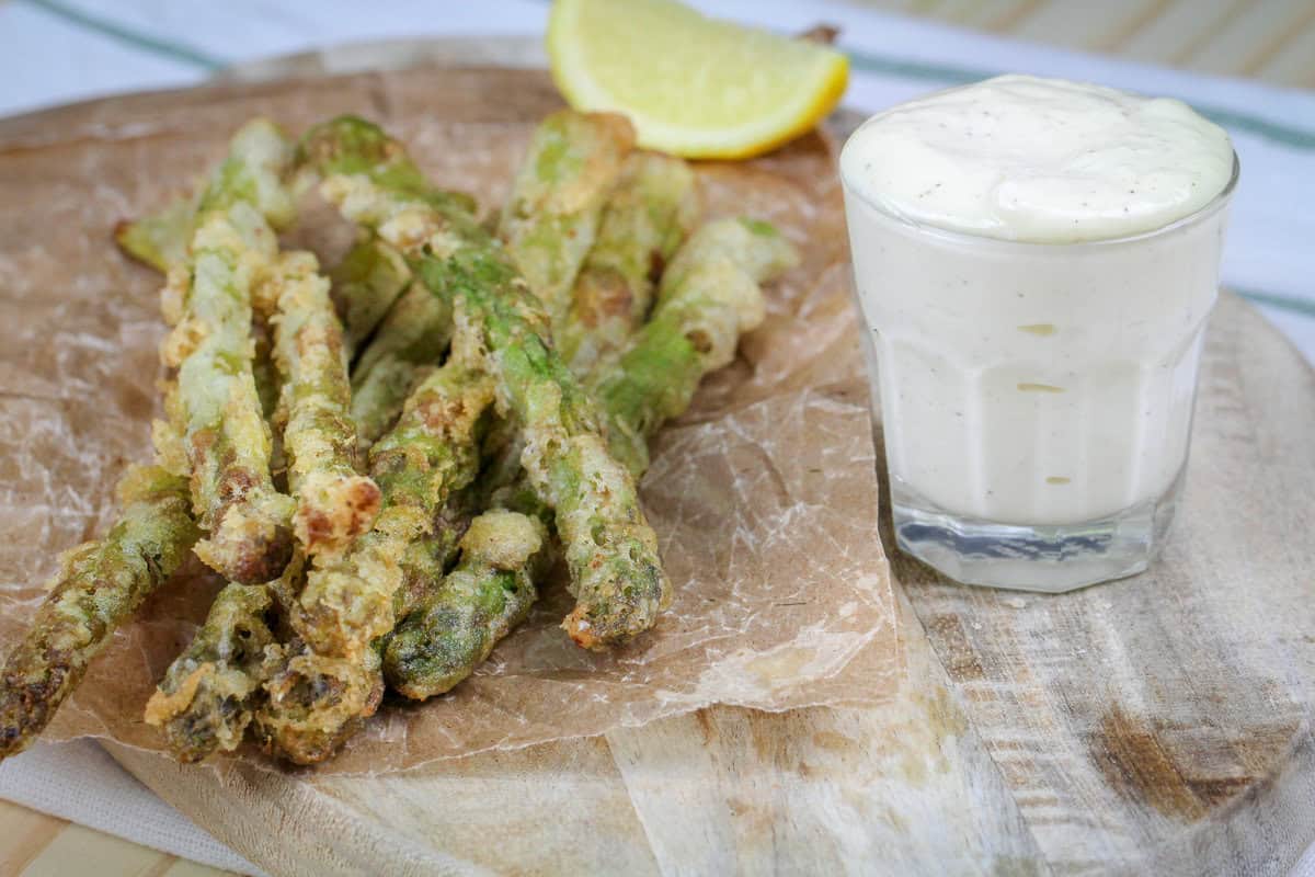 Crispy Fried Asparagus with Garlic Aioli (Burgerville copycat recipe