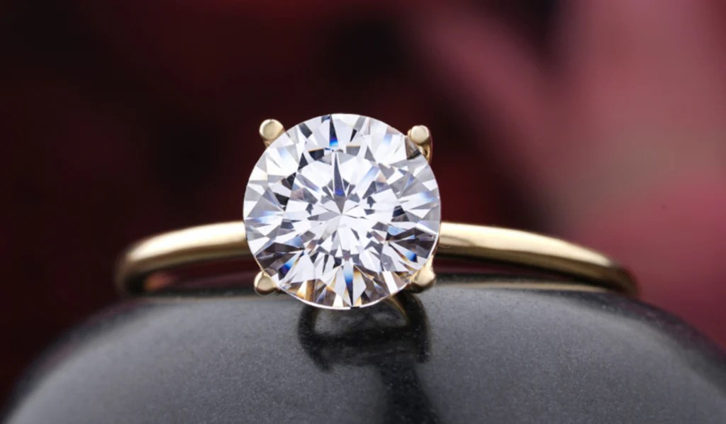 Should You Visit Rare Carat for Detailed Diamond Comparisons? Baddie