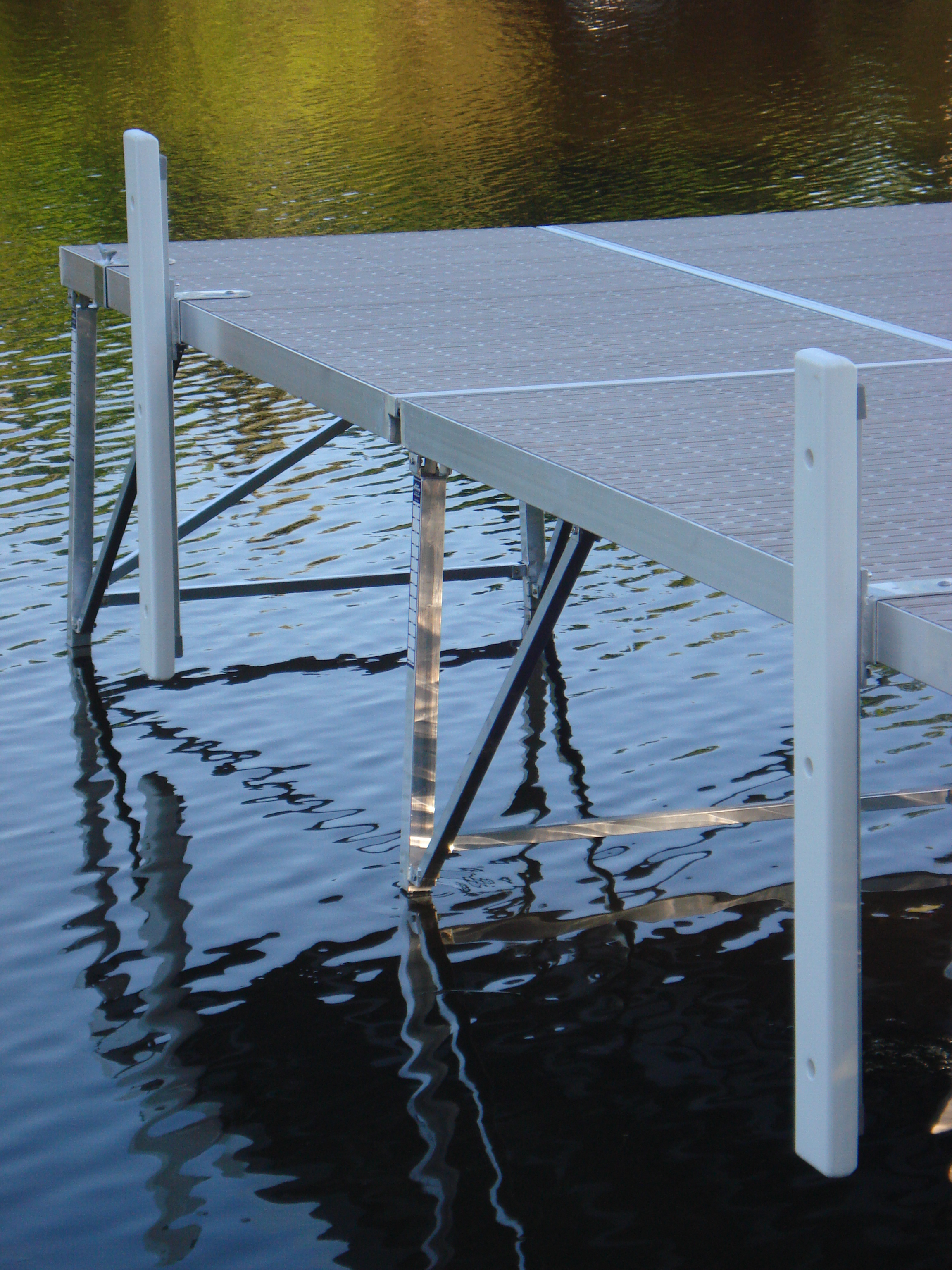 007 Badger Docks and Lifts