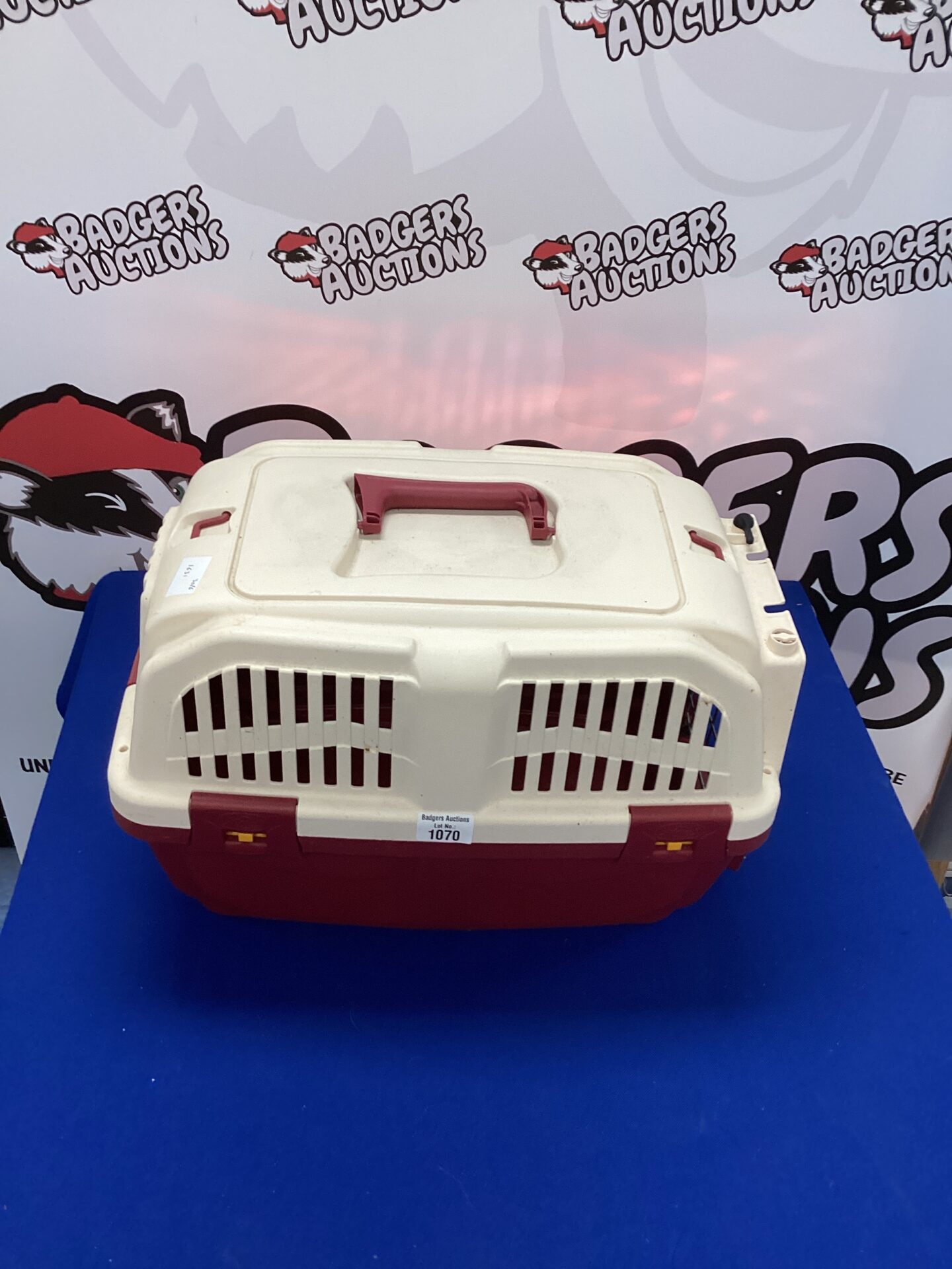 Cat Carry Box Badgers Auctions Onsite and online auctions in High